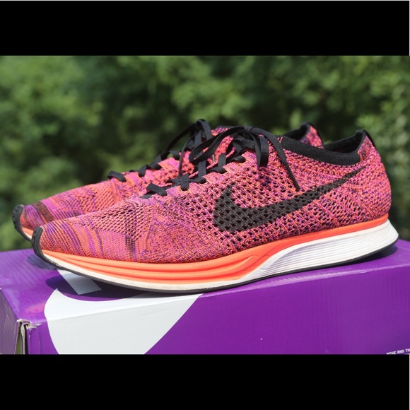 Nike Flyknit Racer Acia Berry Size 13 - Picture 3 of 10